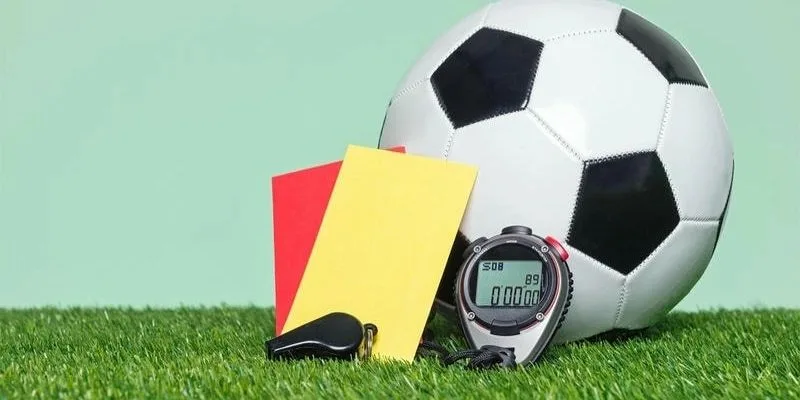 Soi kèo thẻ phạt hôm nay dựa theo trọng tài